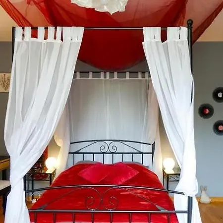 L'échappée Amoureuse Et Féérique Paliseul